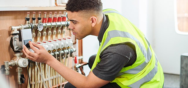 Facilities Maintenance apprentice on site